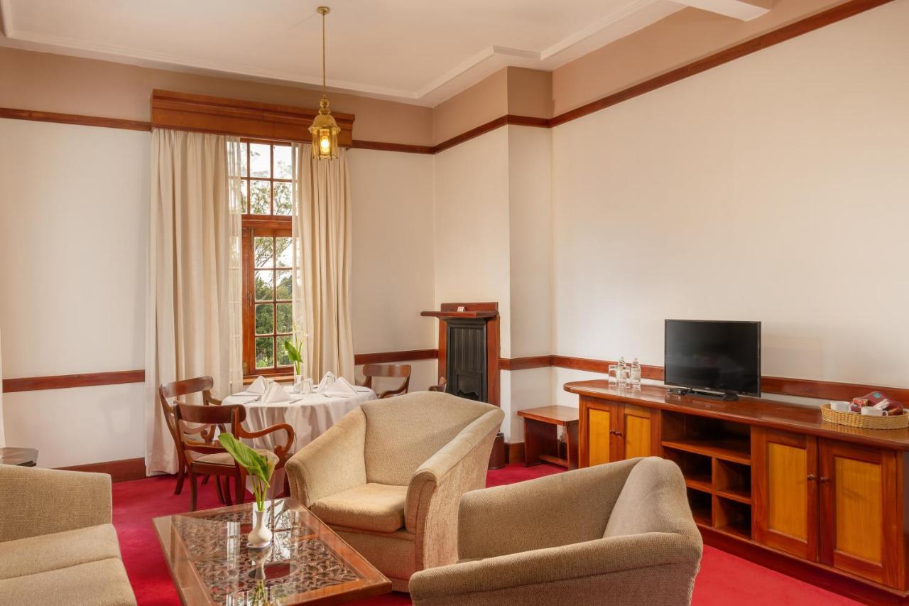 The Grand Hotel - Heritage Grand Нувара-Элия Экстерьер фото