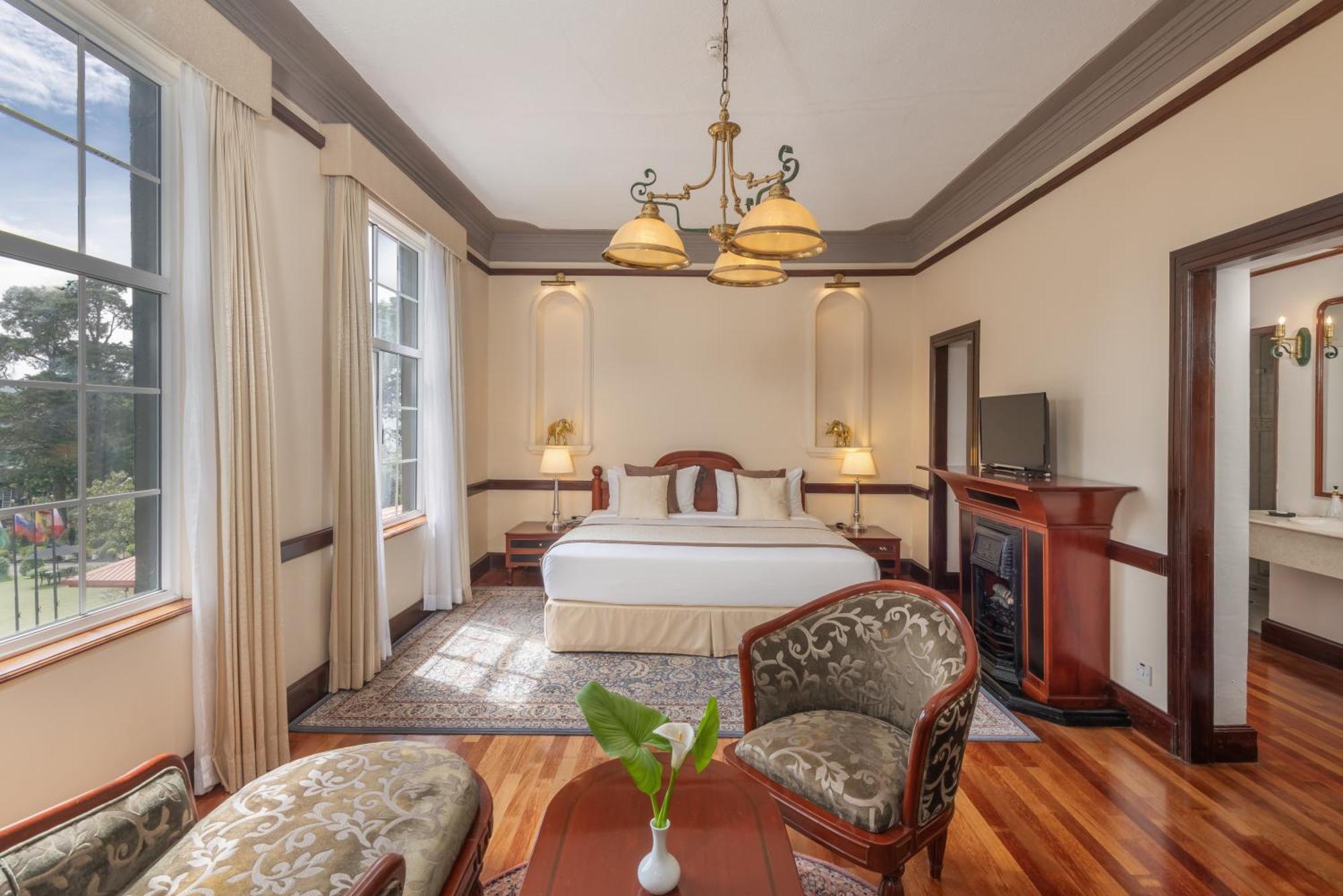 The Grand Hotel - Heritage Grand Нувара-Элия Экстерьер фото